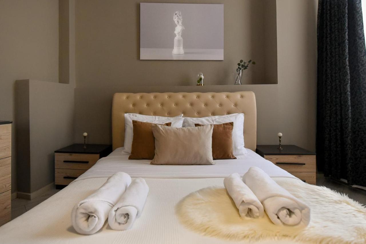 Discover Comfort: Charming & Spacious Apartment In The Old Town Bucarest Exterior foto